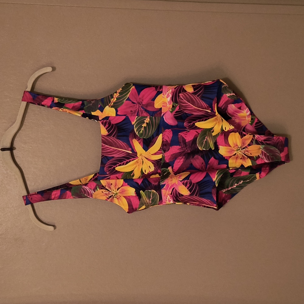 Khongboom bathing suit